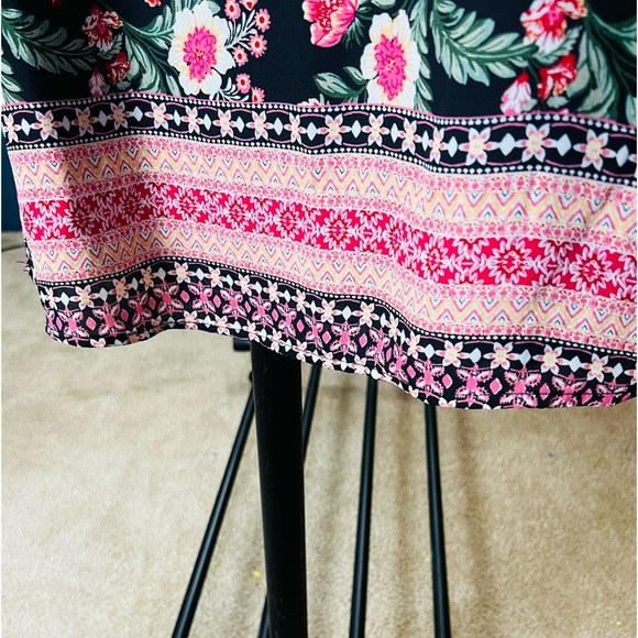 Pink Republic Flower Print Shift Dress Red & Pink - Picture 9 of 9